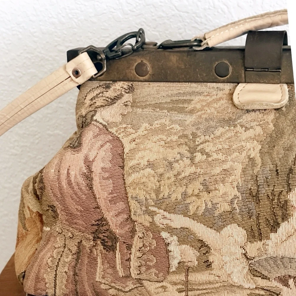 Vintage 70s Early Carpetbags of America Tapestry Doctor Bag Rococo Artsy Brass